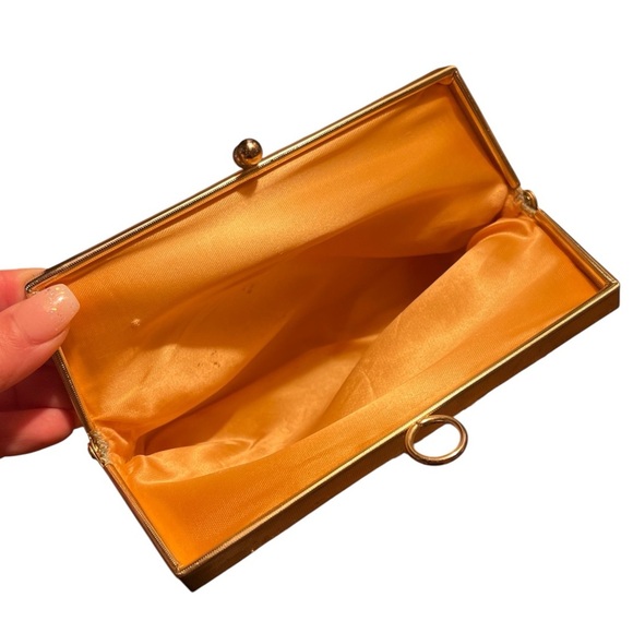 Vintage 1950s Gold Glitter Clutch Purse Mid Century Metallic Kiss Lock Handbag - Picture 5 of 7